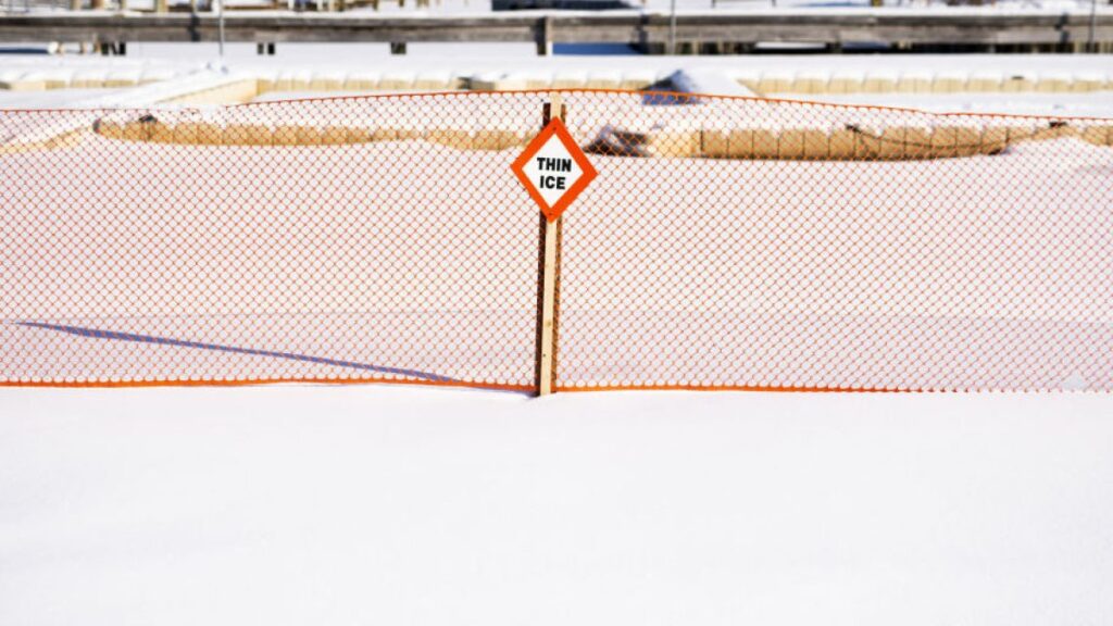 Rescatan a nueve migrantes de un pantano helado en Minnesota