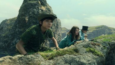 Alexander Molony, Ever Anderson, Joshua Pickering, and Jacobi Jupe in Peter Pan and Wendy