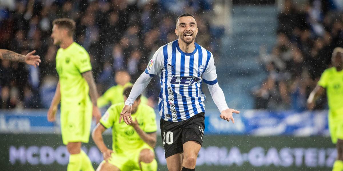 Rober devuelve al Alavés al ascenso directo