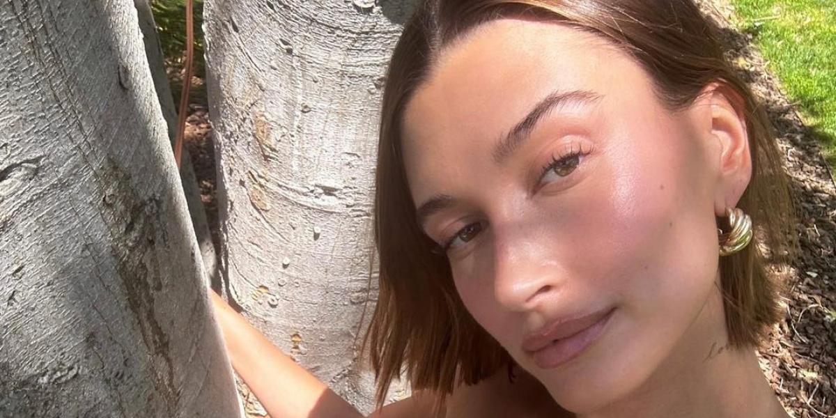 Sabemos de dónde es el vestido que ha enamorado a Ana Mena y Hailey Bieber