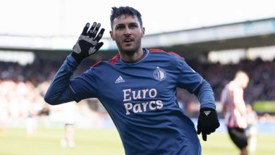 Santiago Giménez marca para encausar al Feyenoord en su pelea por el título