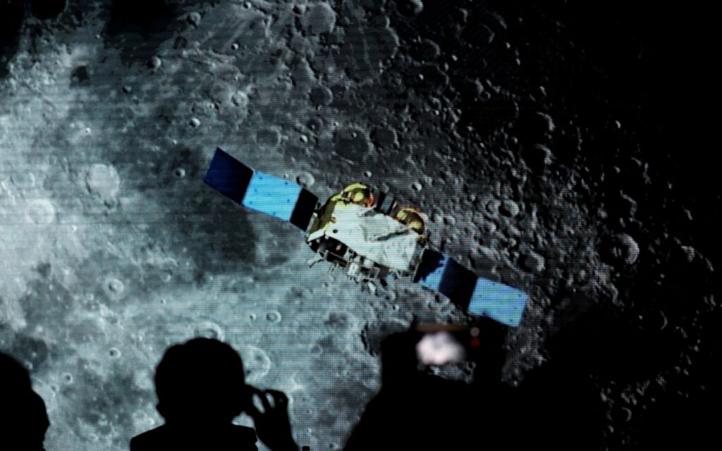 Sin noticias de la misión japonesa que viajaba a la Luna