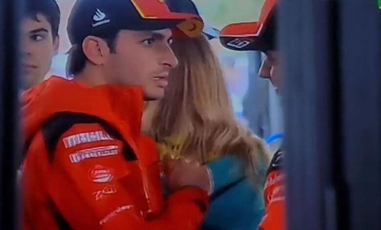Tensión en Ferrari: Leclerc se molesta con Sainz y se lo recrimina en público