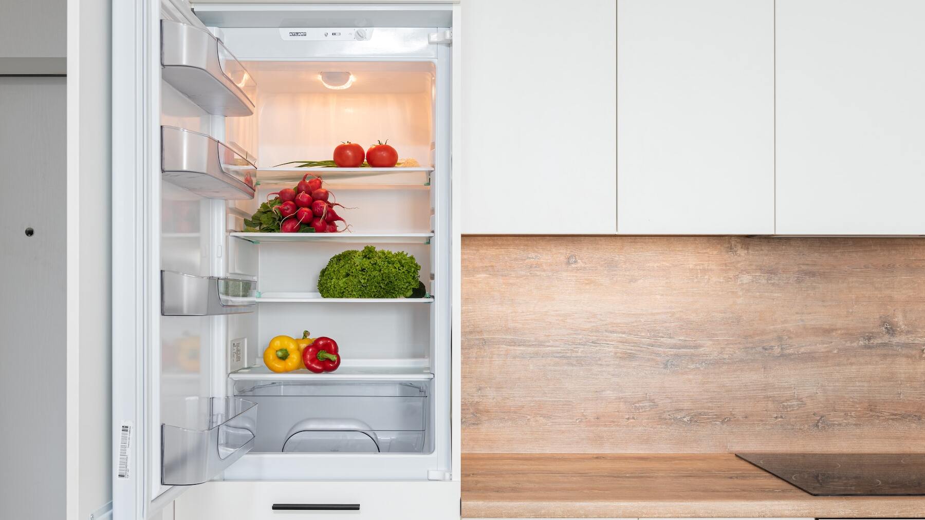 Todo el mundo está poniendo este alimento en la nevera y tiene sentido: hazlo ahora mismo