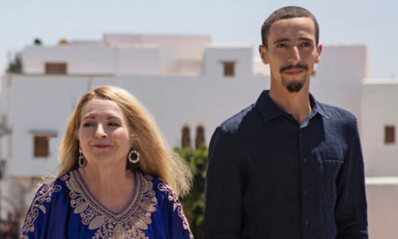90 Day Fiancé: The Other Way season 4 Debbie Aguero and Oussama outside on rooftop