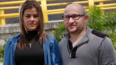 90 Day Fiance Mike and Ximena posing outside smiling slightly