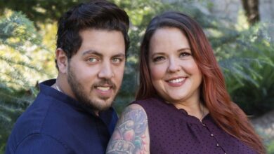 Zied Hakimi and Rebecca Parrott from 90 Day Fiance smiling outside