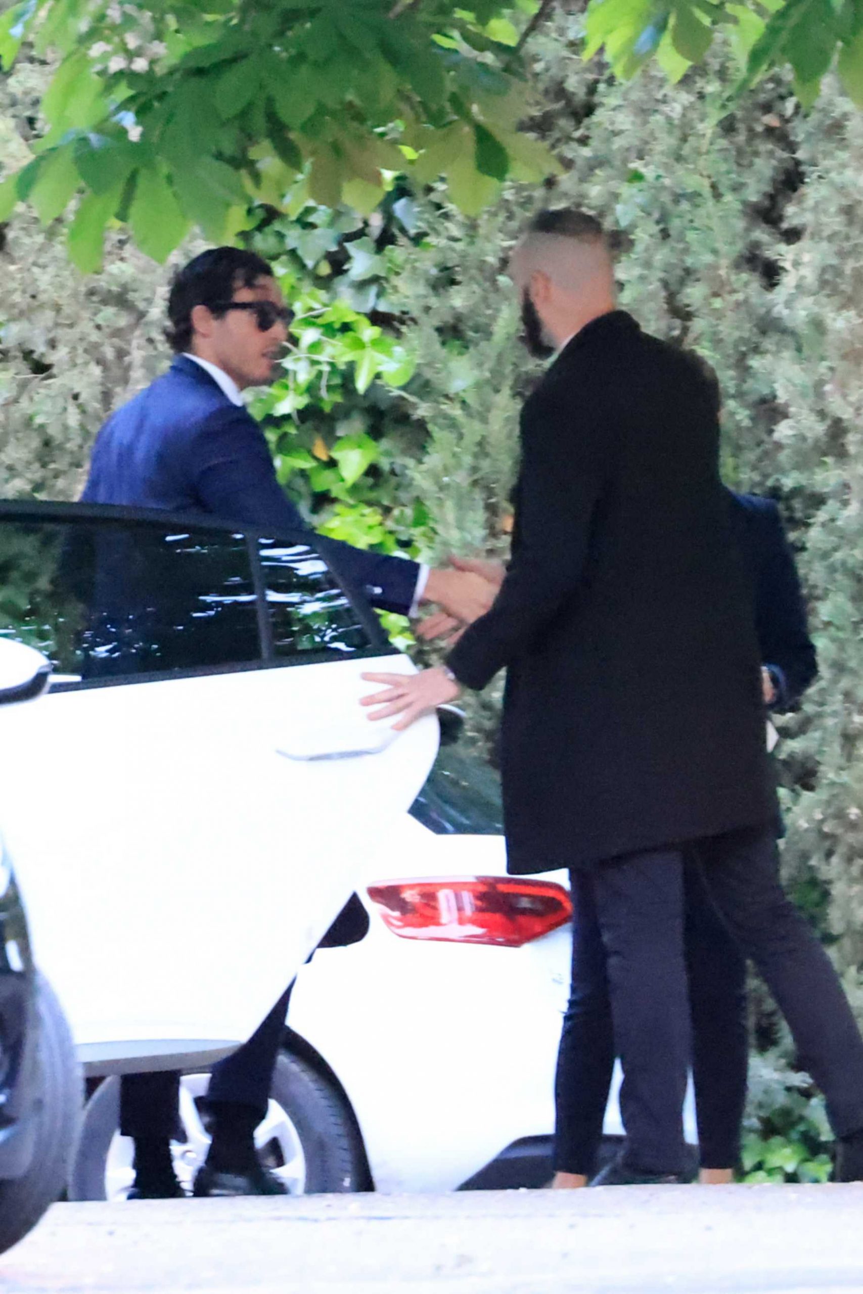 Iñigo Onieva a las puertas del domicilio de Isabel Preysler / Gtres