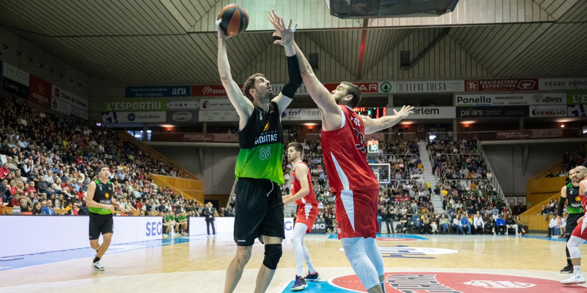 Tomic vs. Gasol, un colosal duelo de pívots
