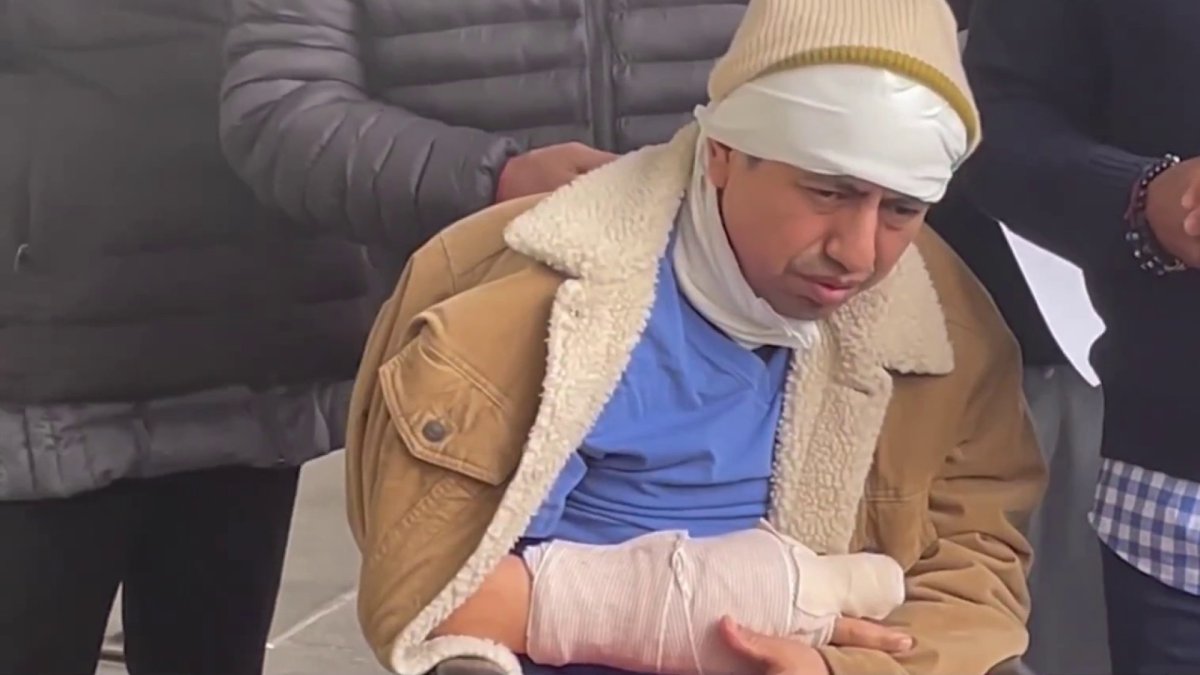 Trabajador de bodega hispano apuñalado por un jugo en Manhattan