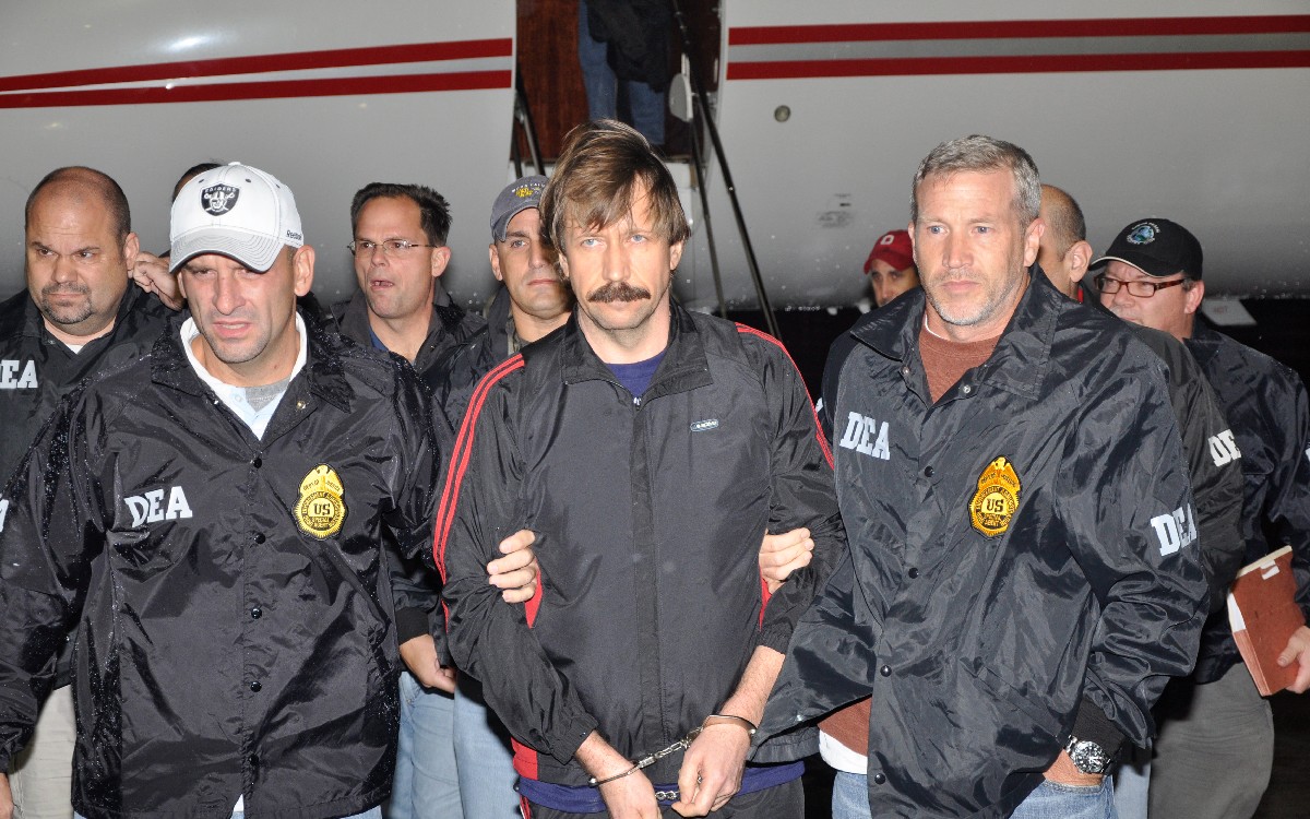 Traficante de armas ruso ofrece refugio a Trump