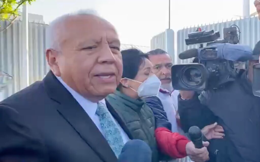 Tras imputación en su contra, Francisco Garduño libra la cárcel y conserva el cargo