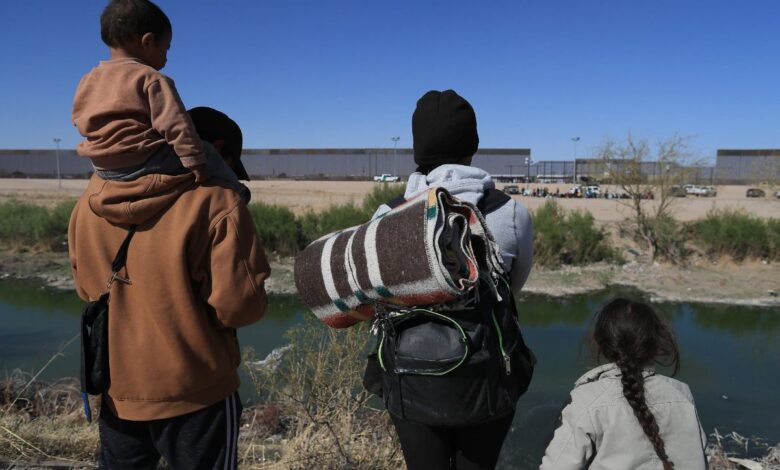 Tras incendio en estación de Juárez, miedo persiste entre migrantes