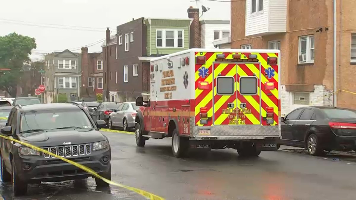 Tres muertos y un herido tras balacera contra jóvenes registrada en Lawncrest