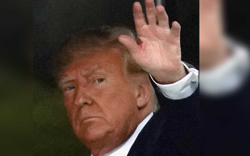 Trump llega a Nueva York para entregarse