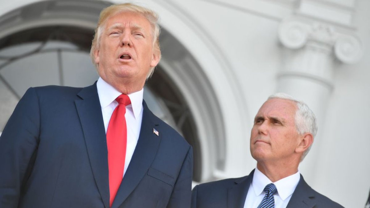 Trump presenta recurso para que Pence no testifique ante jurado por ataque al Capitolio