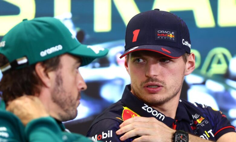 Verstappen muestra su admiración por Alonso: "Ya debería haber ganado..."