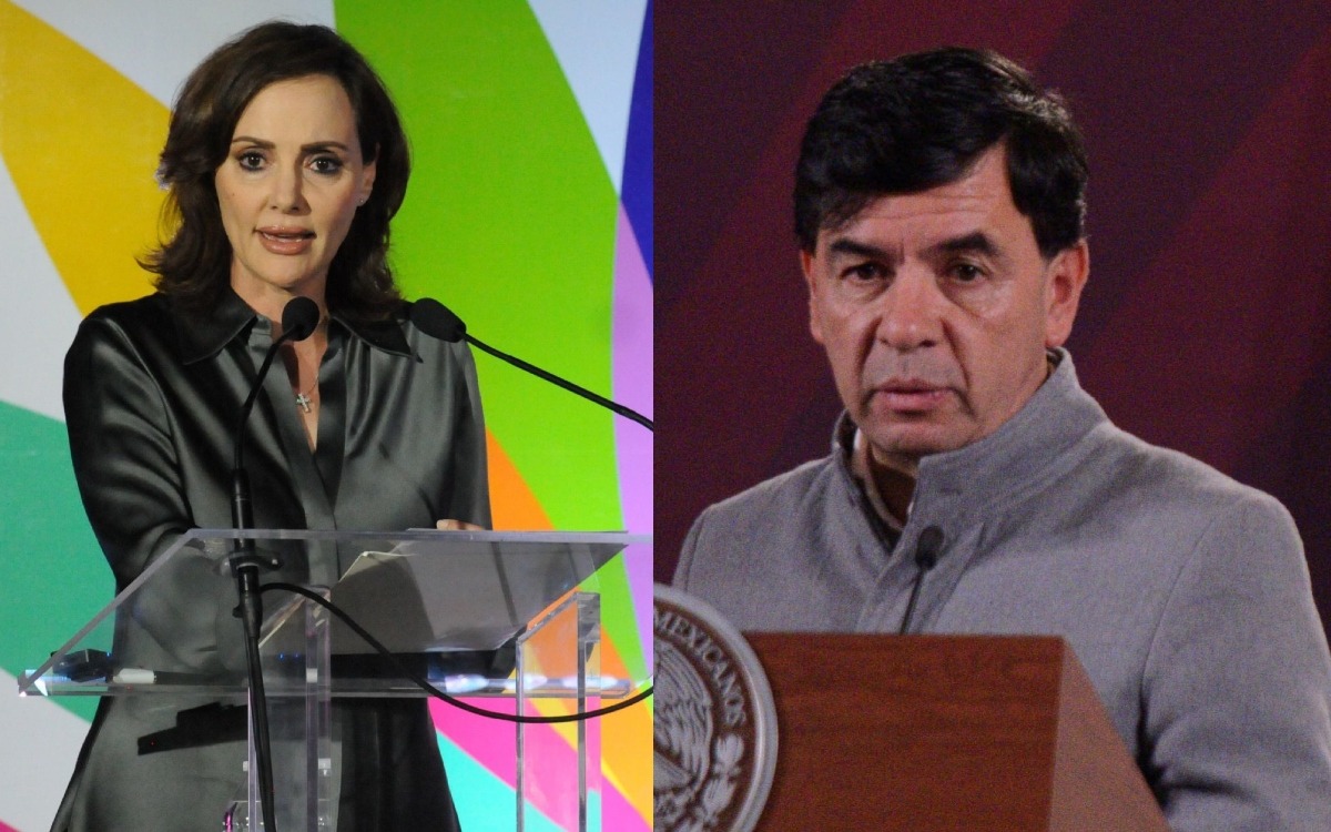 Video | Así le echó bronca Lilly Téllez a Jesús Ramírez durante ceremonia de Elena Poniatowska