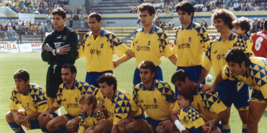 Vídeo: UD Las Palmas lanza para el ascenso la prenda de la suerte