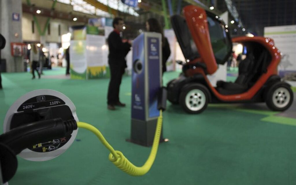 Walmart instalará en sus tiendas de EU cargadores para vehículos eléctricos