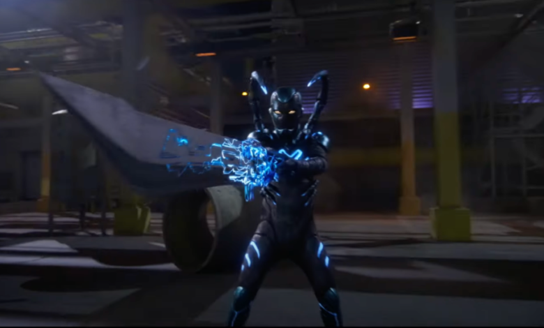 Warner Bros. les da a los fanáticos de DC un tráiler oficial de 'Blue Beetle'