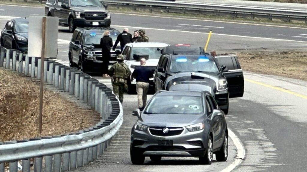 cuatro personas muertas baleadas