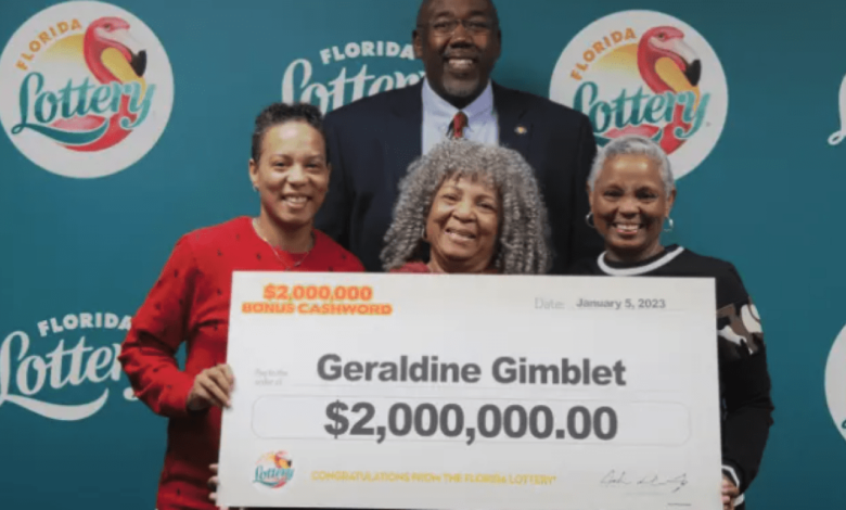 mujer de Florida gana $2 en un raspadito