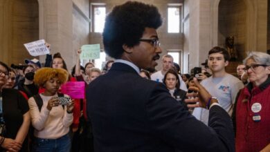 reincorporan a Justin Pearson, el segundo legislador negro que fue echado de la Cámara Baja