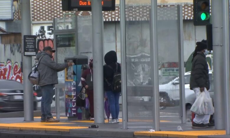 sospechosos arrestados presuntamente se dedicaban a robar a latinos