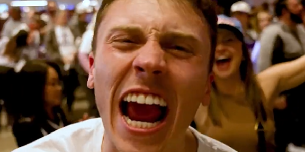 ¡Están locos! El desfase de los fans de los Kings después de ganar a los Warriors