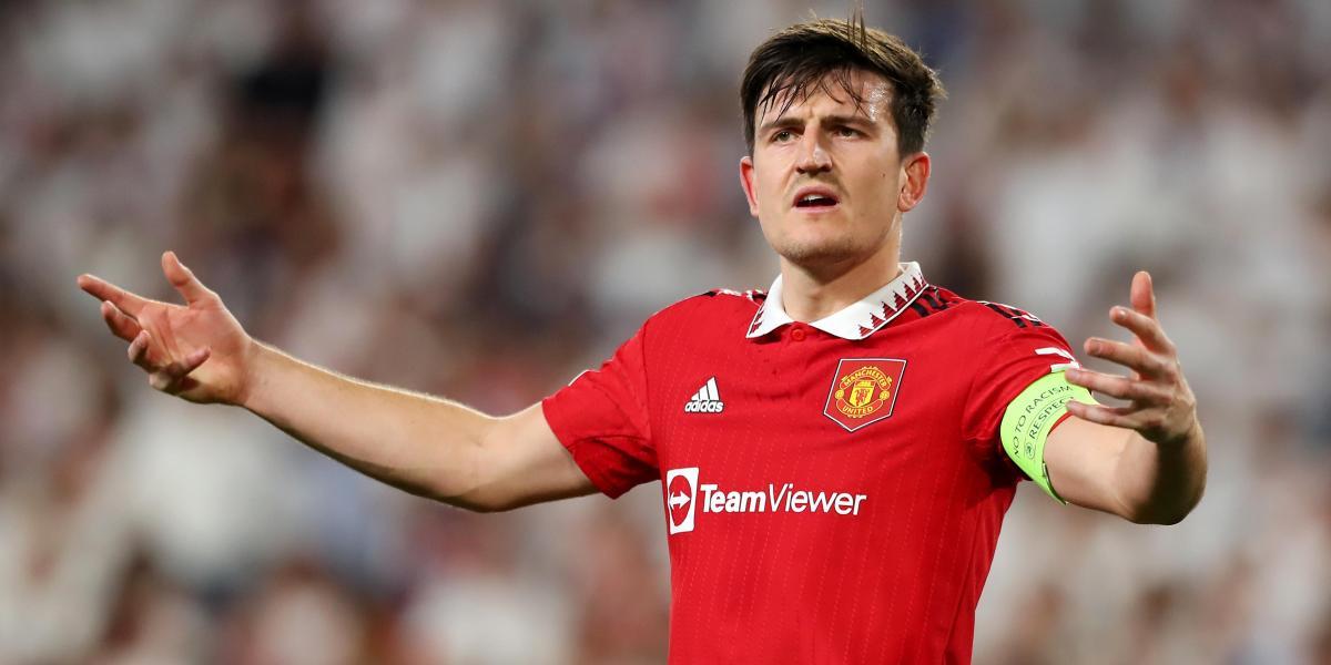 ¡Los fans del United no pueden más de Maguire y lo acusan de haber lesionado a un compañero!