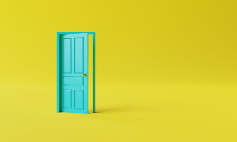 ¿Deberías publicar que estás #OpenToWork? Una historia de dos mercados laborales.