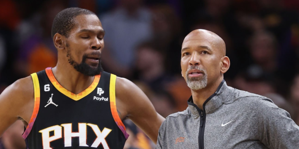 ¡Los Suns también se cargan a su entrenador!