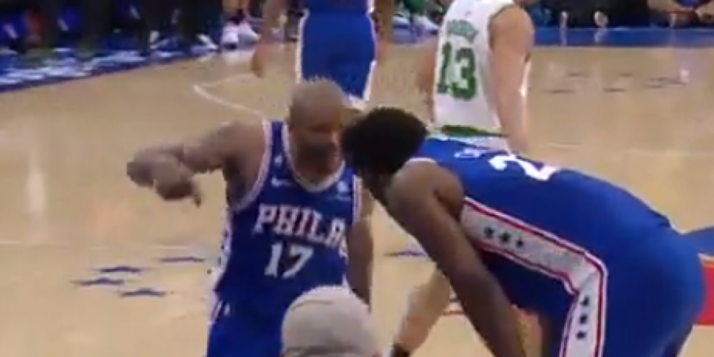 ¡Tucker le canta las cuarenta a Embiid por tener miedo!