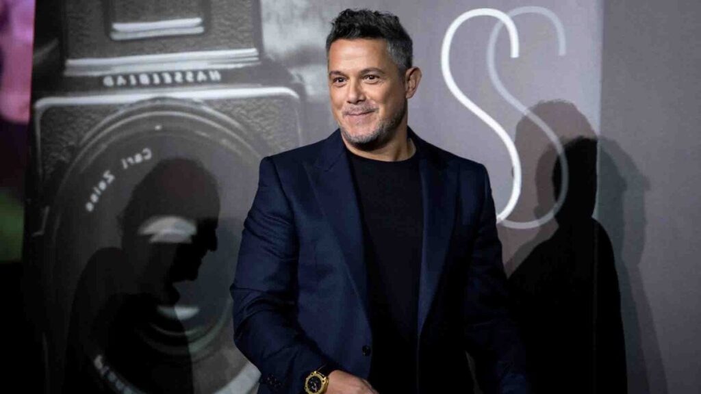 ¿Qué le pasa a Alejandro Sanz? El cantante agradeció las muestras de cariño por su estado de salud