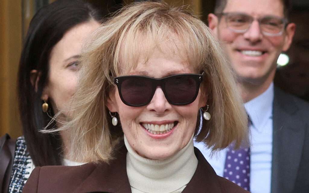 ¿Quién es E. Jean Carroll, la escritora que acusó a Trump de violación?