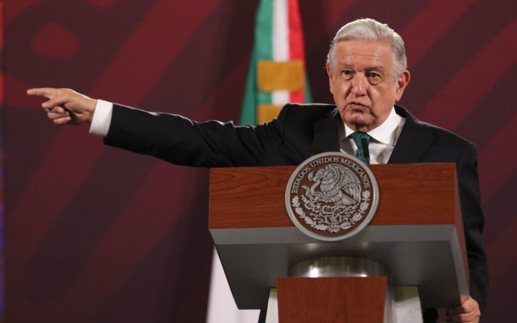 ‘El presidente sabe que el Ejército espía con Pegasus’: R3D