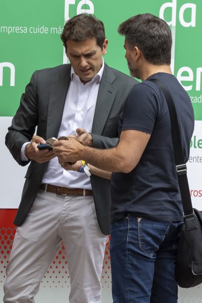 Albert Rivera y Toño Sanchís en Madrid / Gtres