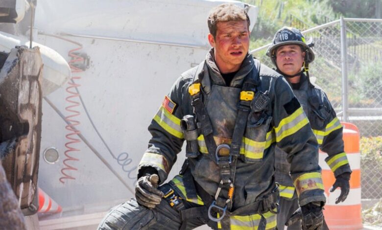 Oliver Stark as Buck in 911