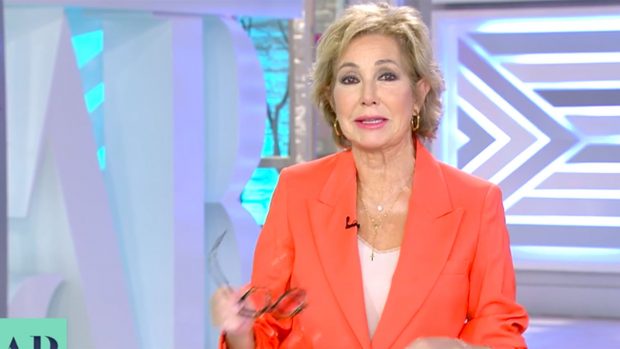 Ana Rosa Quintana en el espacio que lleva su nombre / Telecinco