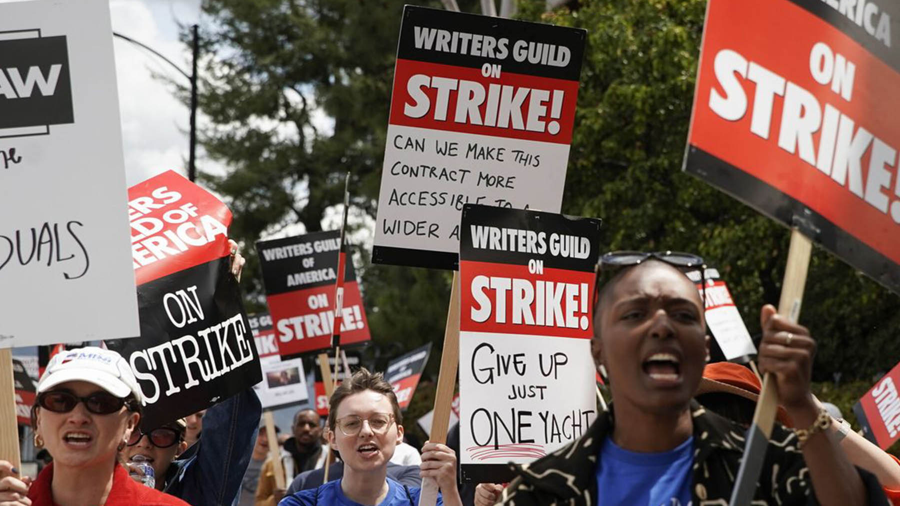 Estos son los proyectos de cine y televisión más importantes a los que ha afectado la huelga de guionistas