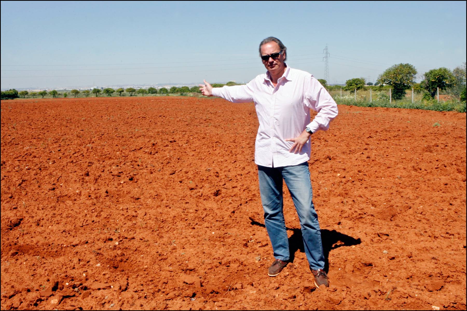 Bertín Osborne en su finca de Sevilla. 2009/ Gtres