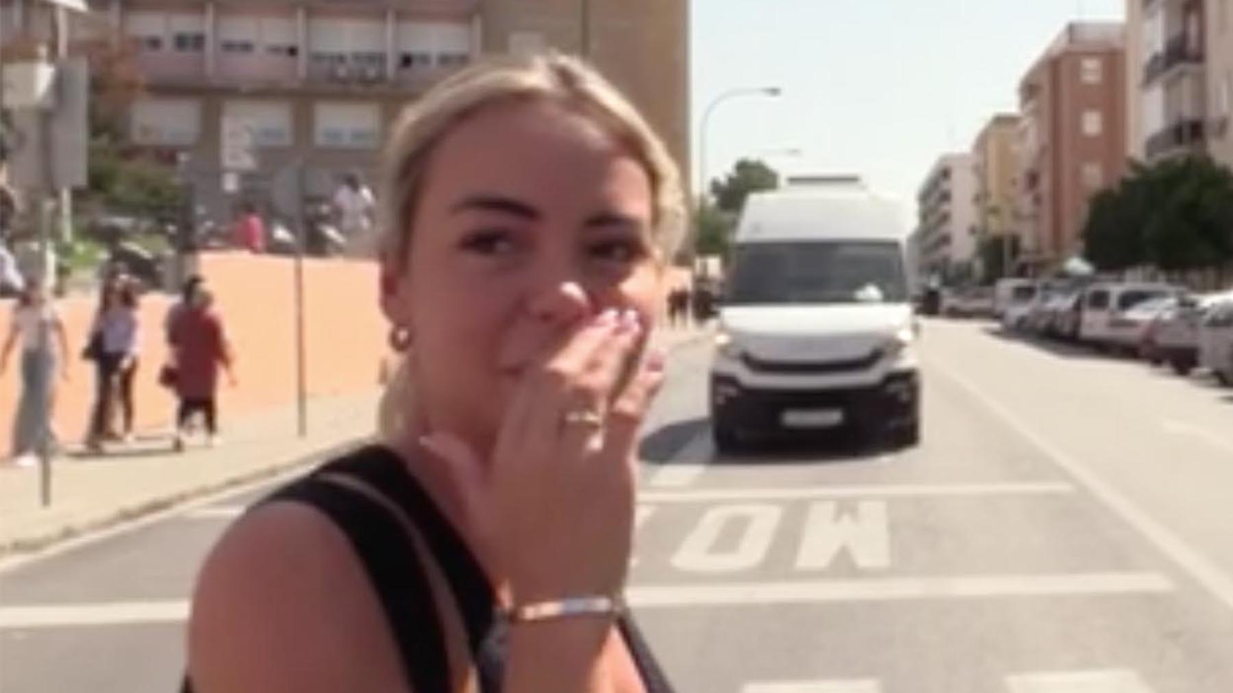 Alba Silva, la mujer de Sergio Rico, rota de dolor en las horas claves para el jugador