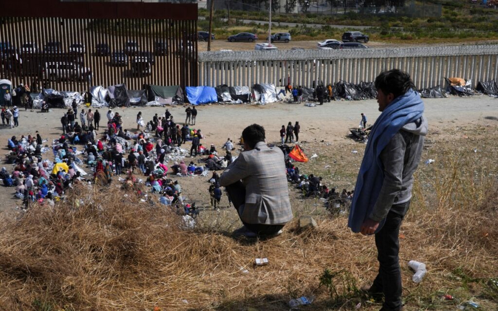 AMLO afirma que flujo migratorio ha disminuido tras fin de Título 42