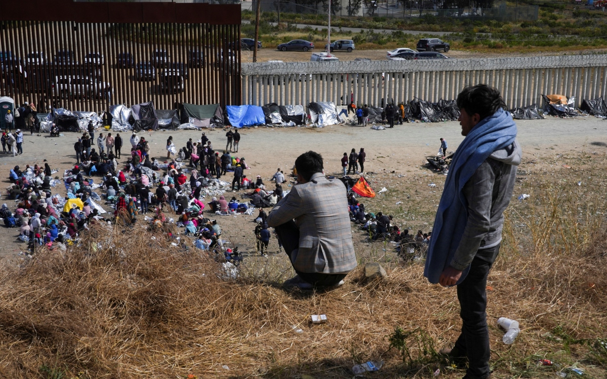 AMLO afirma que flujo migratorio ha disminuido tras fin de Título 42