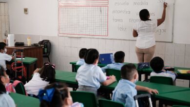 AMLO tendrá comida con docentes por Día del Maestro