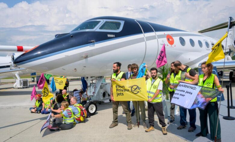 Activistas climáticos causan cierre del aeropuerto de Ginebra