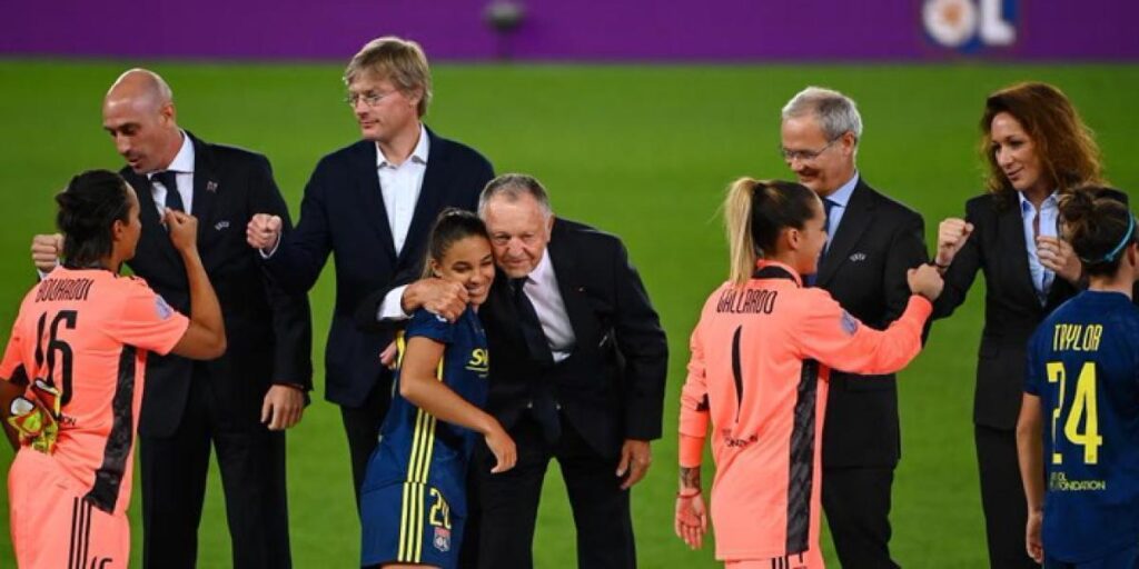 Adiós al constructor del mejor equipo femenino de la historia