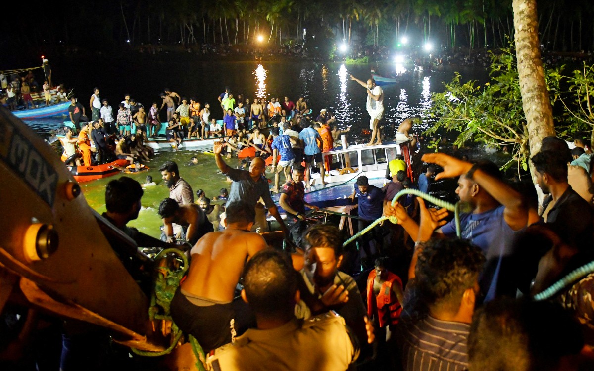 Al menos 22 muertos tras barco hundido en la India