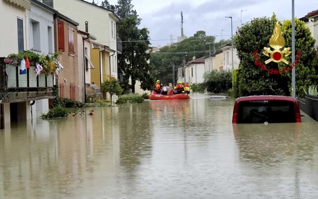 Al menos cinco muertos y miles de evacuados por lluvias en Italia